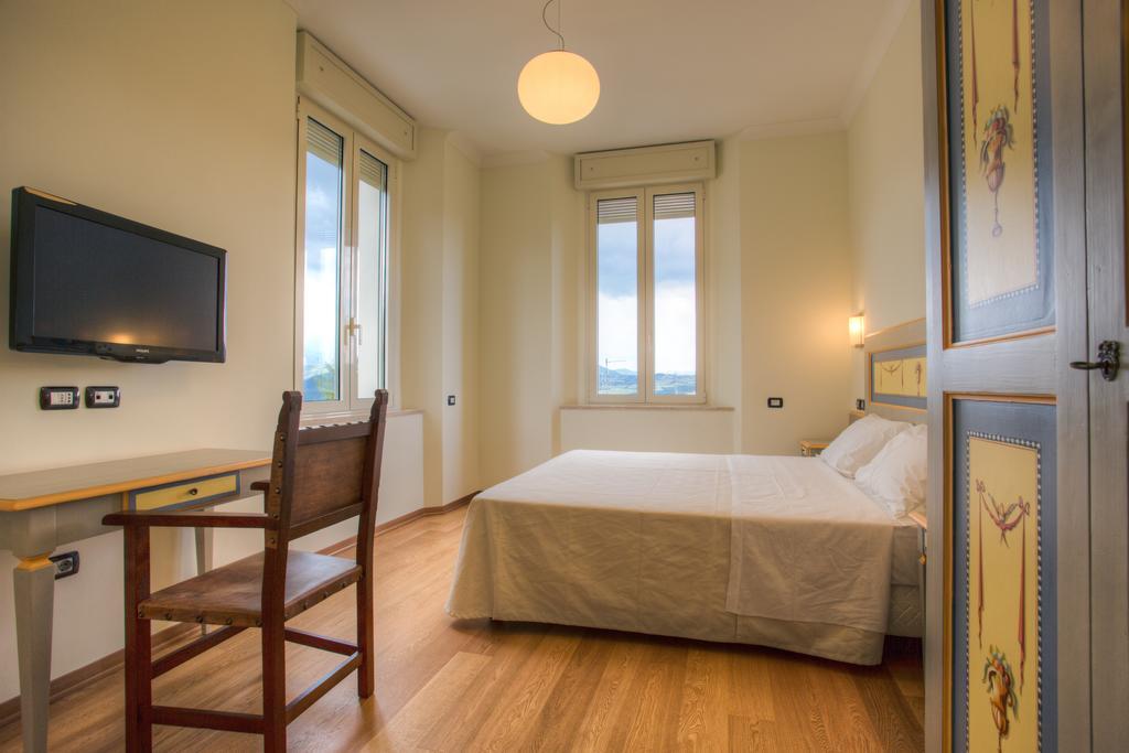 Hotel Il Duca Del Montefeltro Pennabilli Δωμάτιο φωτογραφία